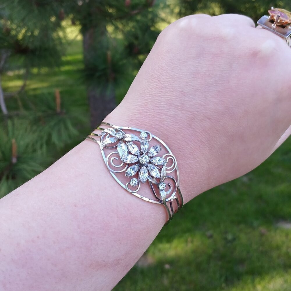 Vintage Krementz Rhinestone Cuff Bracelet - Picture 4 of 13